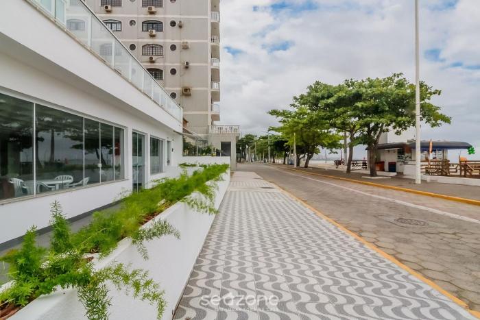 3br apt near beach w garage in picarras nra0490