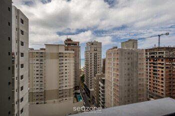 2br apt w balcony near the sea mts1503