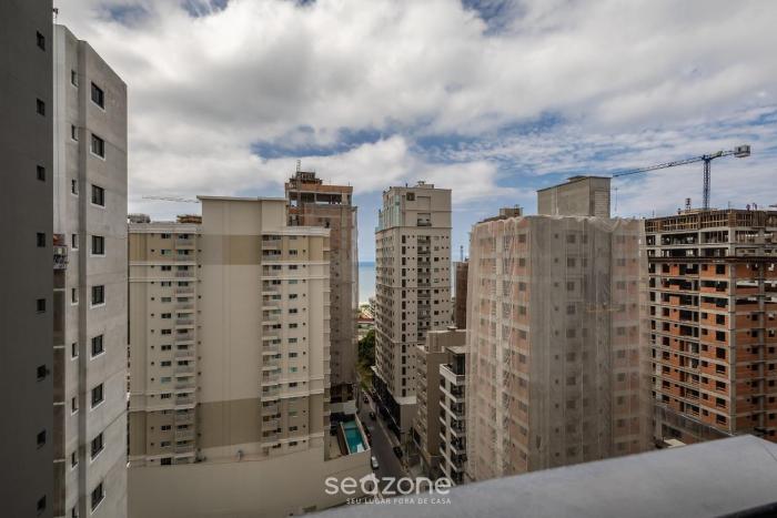 2br apt w balcony near the sea mts1503