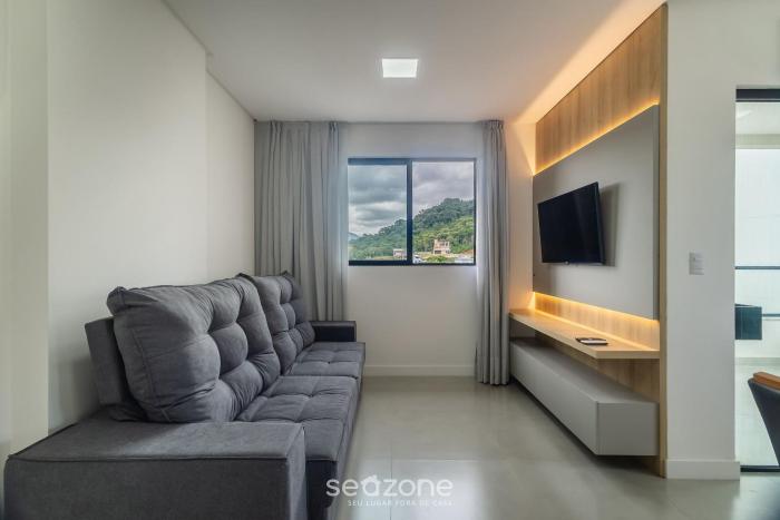 2br apt w balcony near the sea mts1503