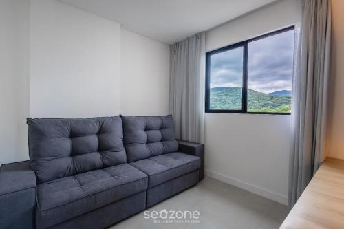 2br apt w balcony near the sea mts1503