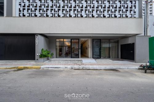 2br apt w balcony near the sea mts1503