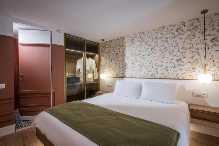 the blossom collection in heraklion
