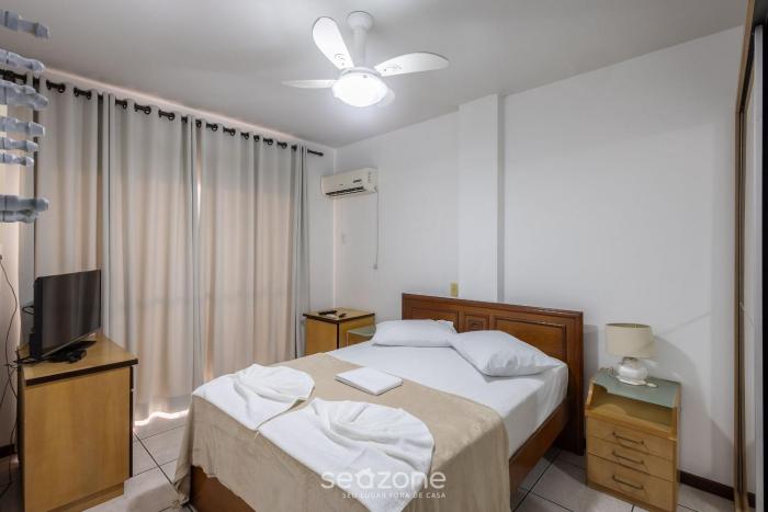 apt w balcony seafront in meia praia ceo0104