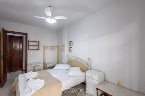 apt w balcony seafront in meia praia ceo0104