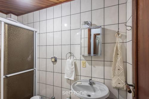 apt w balcony seafront in meia praia ceo0104