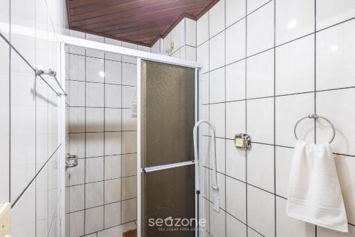 apt w balcony seafront in meia praia ceo0104