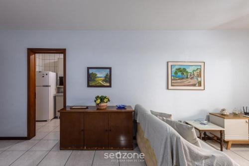 apt w balcony seafront in meia praia ceo0104