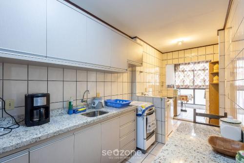 apt w balcony seafront in meia praia ceo0104