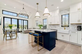Jungle House Designer Residences – Downtown Columbus,,5 star