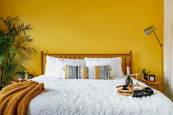 Jungle House Boutique Residences – Downtown Columbus & Short North,,5 star