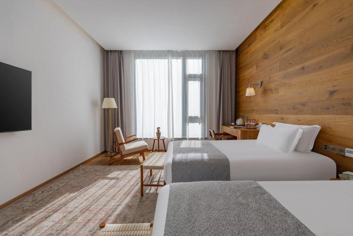 yunfu mid hill resort hotel