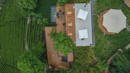 yunfu mid hill resort hotel
