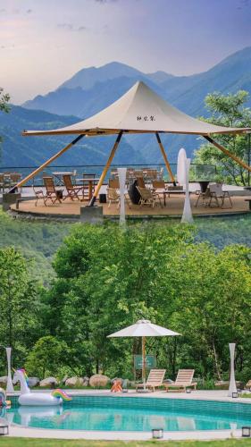 yunfu mid hill resort hotel