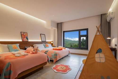 yunfu mid hill resort hotel