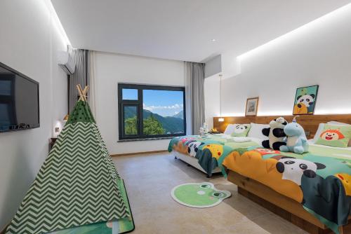 yunfu mid hill resort hotel