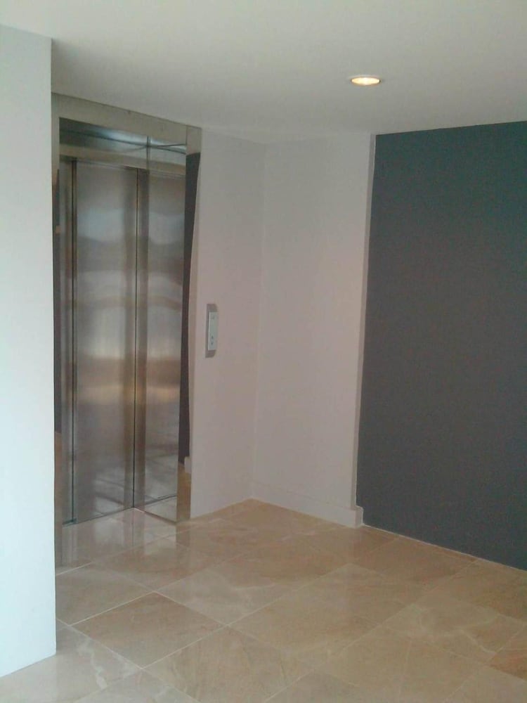 nantra ploenchit