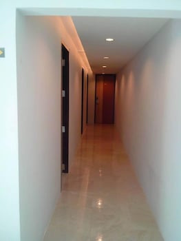 nantra ploenchit