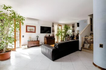Garden House Fiera Milano,,0 star