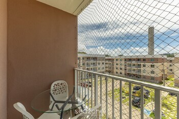 apart 450m from the beach in cond w pool var0302