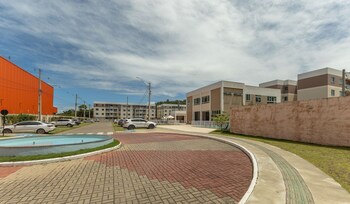 apart 450m from the beach in cond w pool var0302