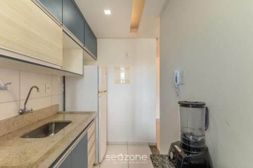 apart 450m from the beach in cond w pool var0302