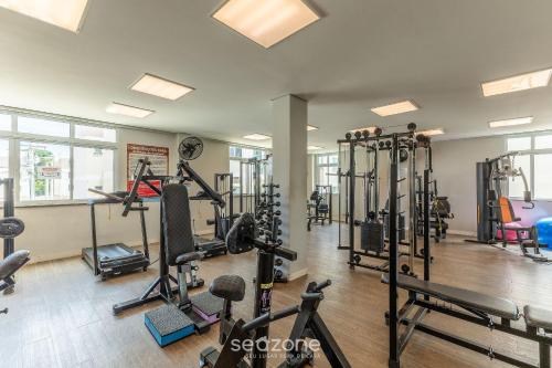 apart 450m from the beach in cond w pool var0302