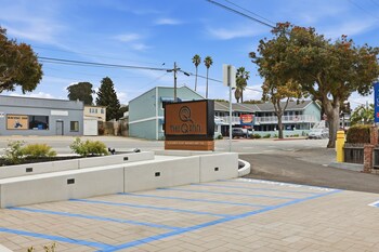 the q inn