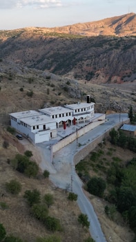 serge hotel