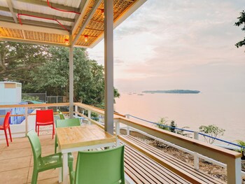 tulang diot view and turtle haven