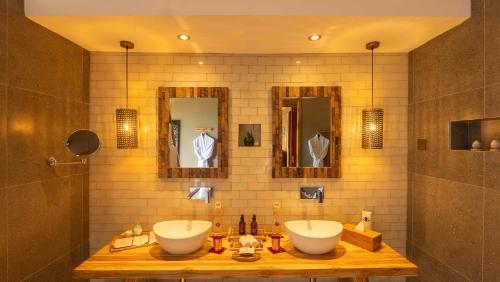 neptune serengeti luxury tented camp