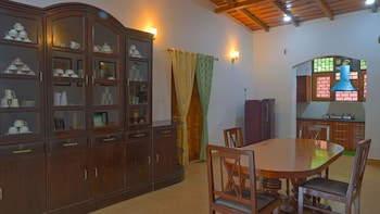 Rudraksha Villa Bhimtal,,4 star
