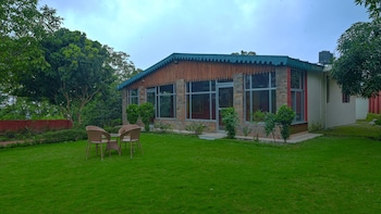 Rudraksha Villa Bhimtal,,4 star