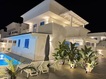 Onda Bianca Luxury Apartments,Contrada Canalotto 19I,4 star