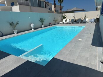 Onda Bianca Luxury Apartments,Contrada Canalotto 19I,4 star
