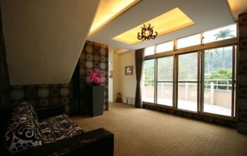 mountain fish water boutique hotel