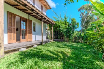 house beach and nature in ibiraquera tan0000