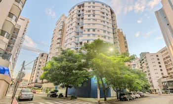 Fully Equipped Apartments In The Best Location Just Steps From The Sea In Guarapari - Stp,626 Rua Joaquim Da Silva Lima,2 star