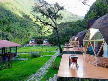 salkantay majestic domes eco lodge