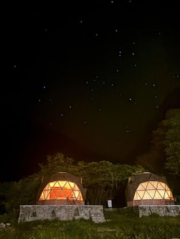 salkantay majestic domes eco lodge