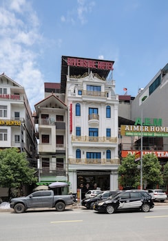 riverside hotel ong anh