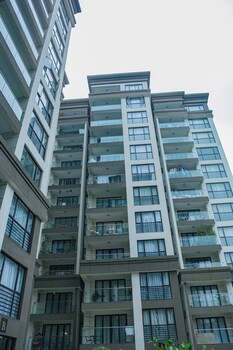 moonlight manor by edmor suites