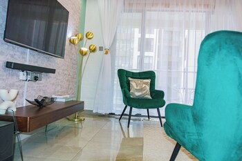 moonlight manor by edmor suites