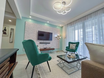 Moonlight Manor By Edmor Suites.,,4 star