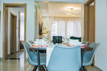 Moonlight Manor By Edmor Suites.,,4 star