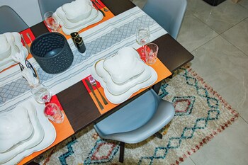 moonlight manor by edmor suites