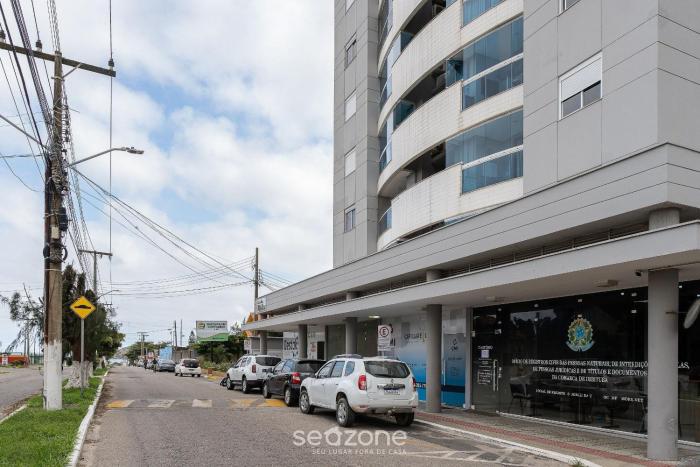 apt w balcony and bbq 500m from the beach rml605