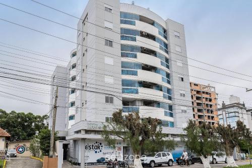 apt w balcony and bbq 500m from the beach rml605