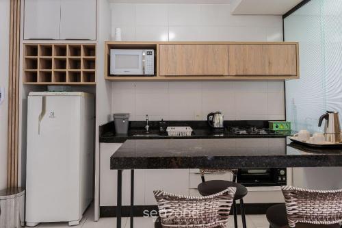 apt w balcony and bbq 500m from the beach rml605
