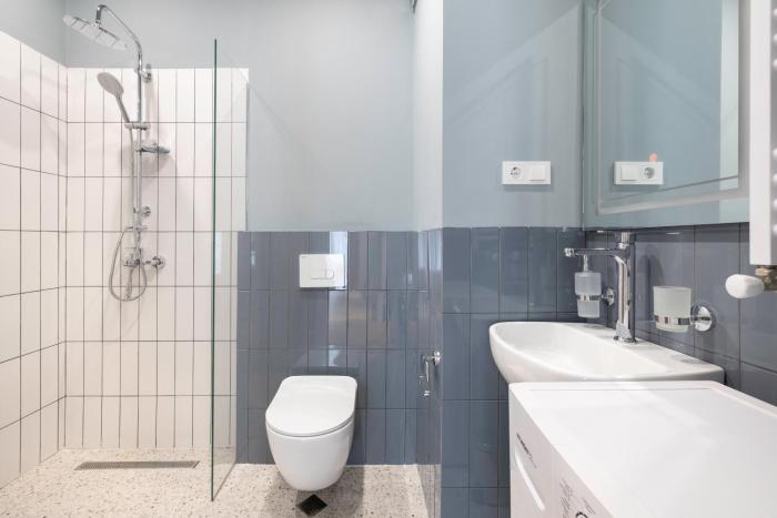 next white aparthotel official